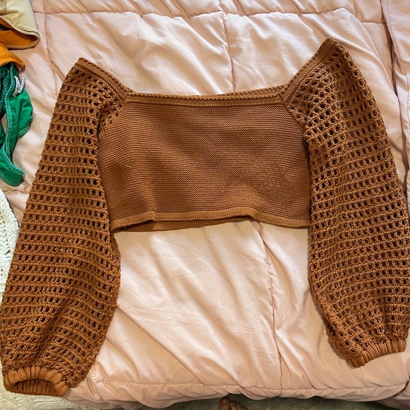 CROP TOP - Picture 1 of 1